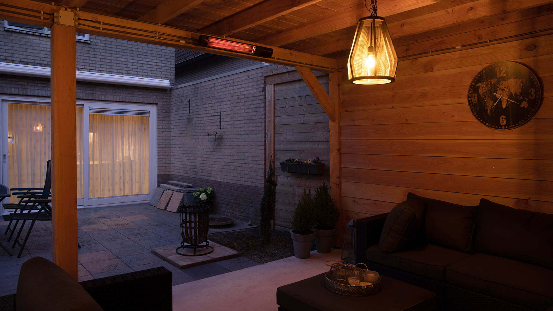 Sunred Terrasverwarmer met infrarood licht voor onder de overkapping