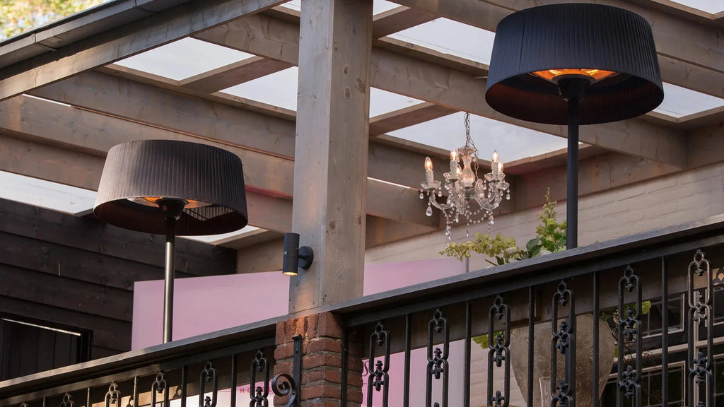 Sunred Artix Bright staande heater onder overkapping voor gezellige sfeer