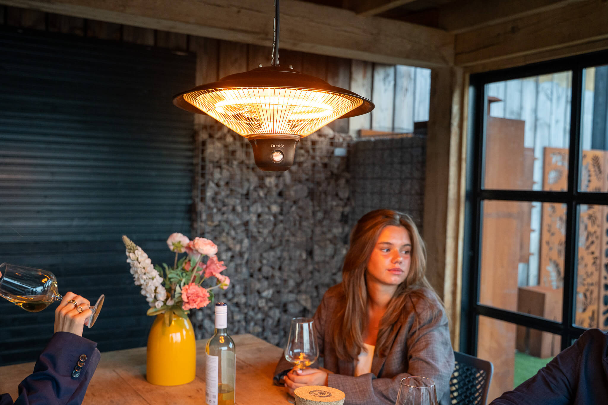 Hangende Heater 1500W - Heatix Terrasverwarmer