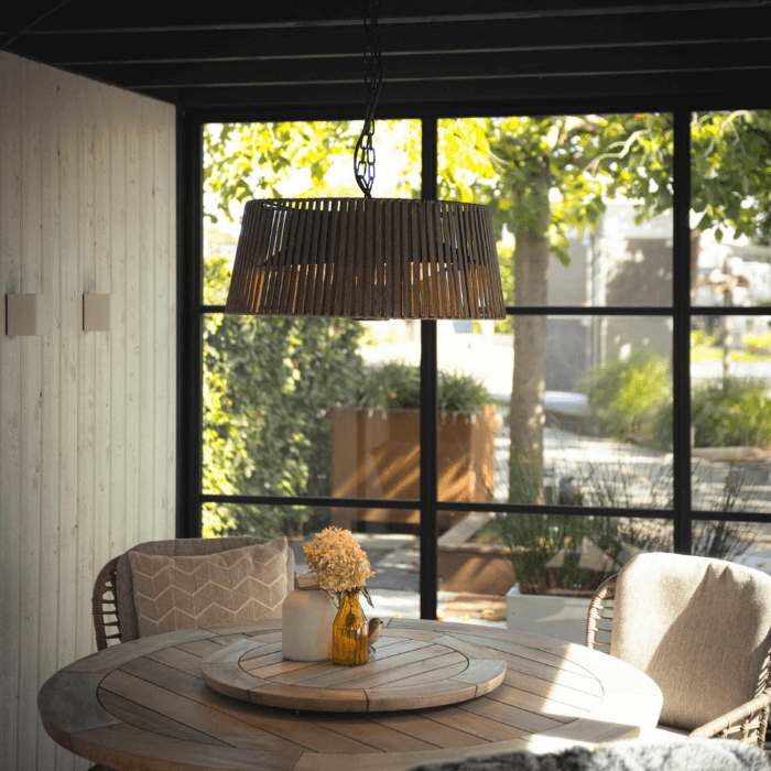 Bruine hangende Artix Corda Bright terrasverwarmer voor binnen en buiten in de tuin