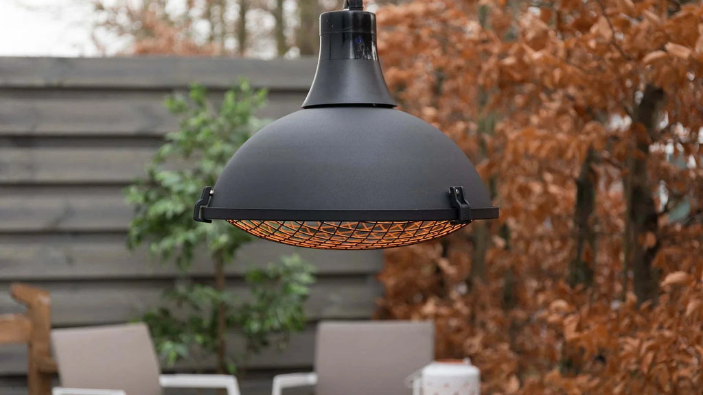 sfeervolle tuin of overkapping door Sunred Indus II Bright hangende zwarte heater 