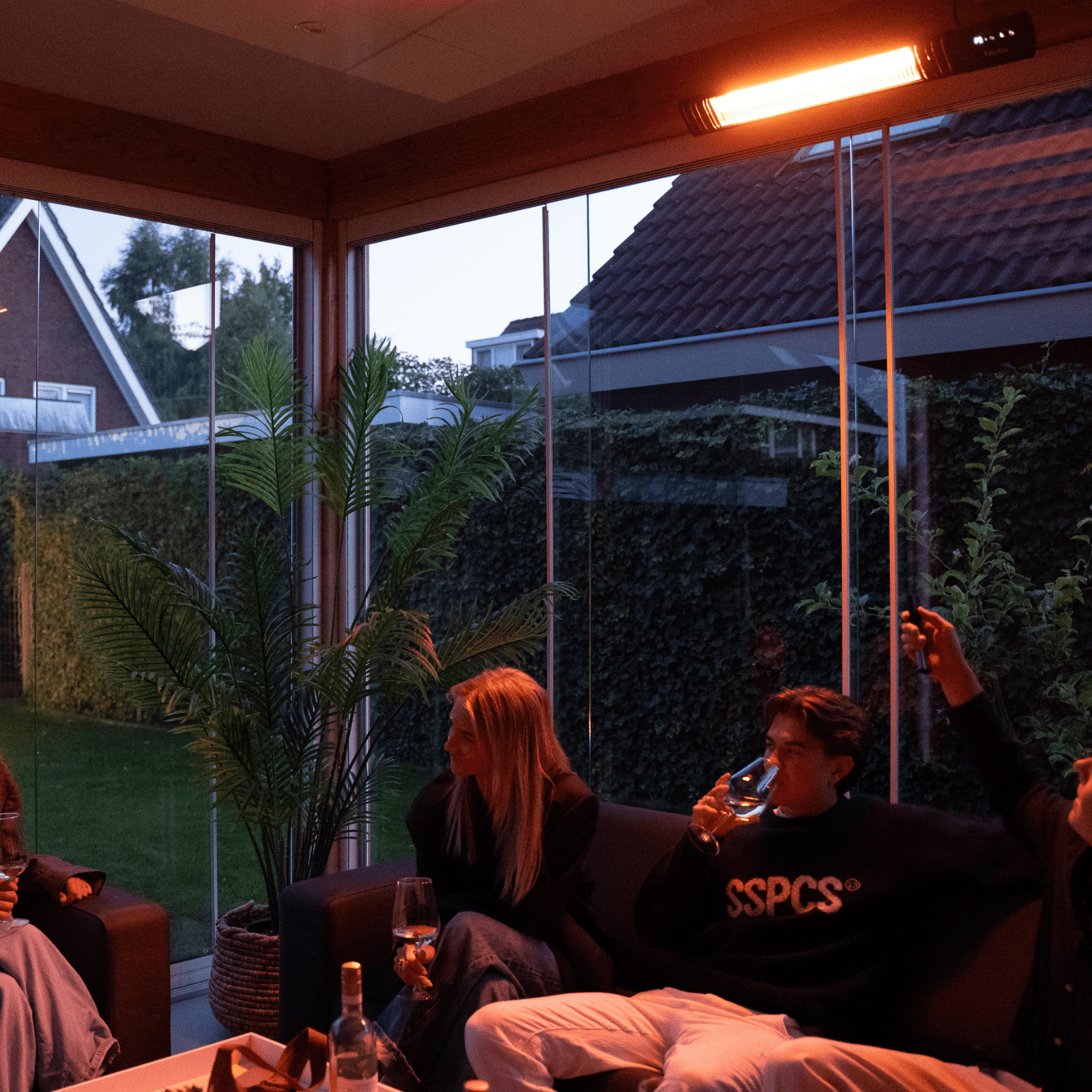 SMART Wandmodel Heater 2500W | Heatix Terrasverwarmer